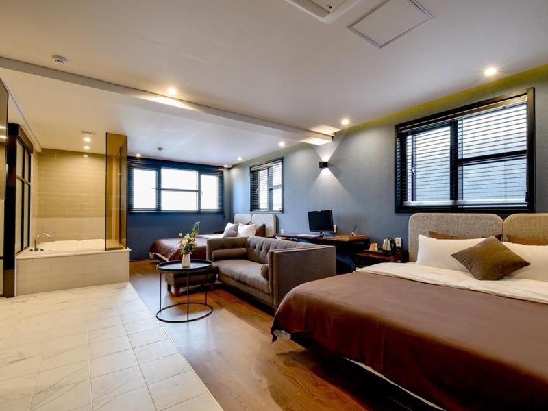 Hotel Brown Dot Yangjeong Busan Esterno foto